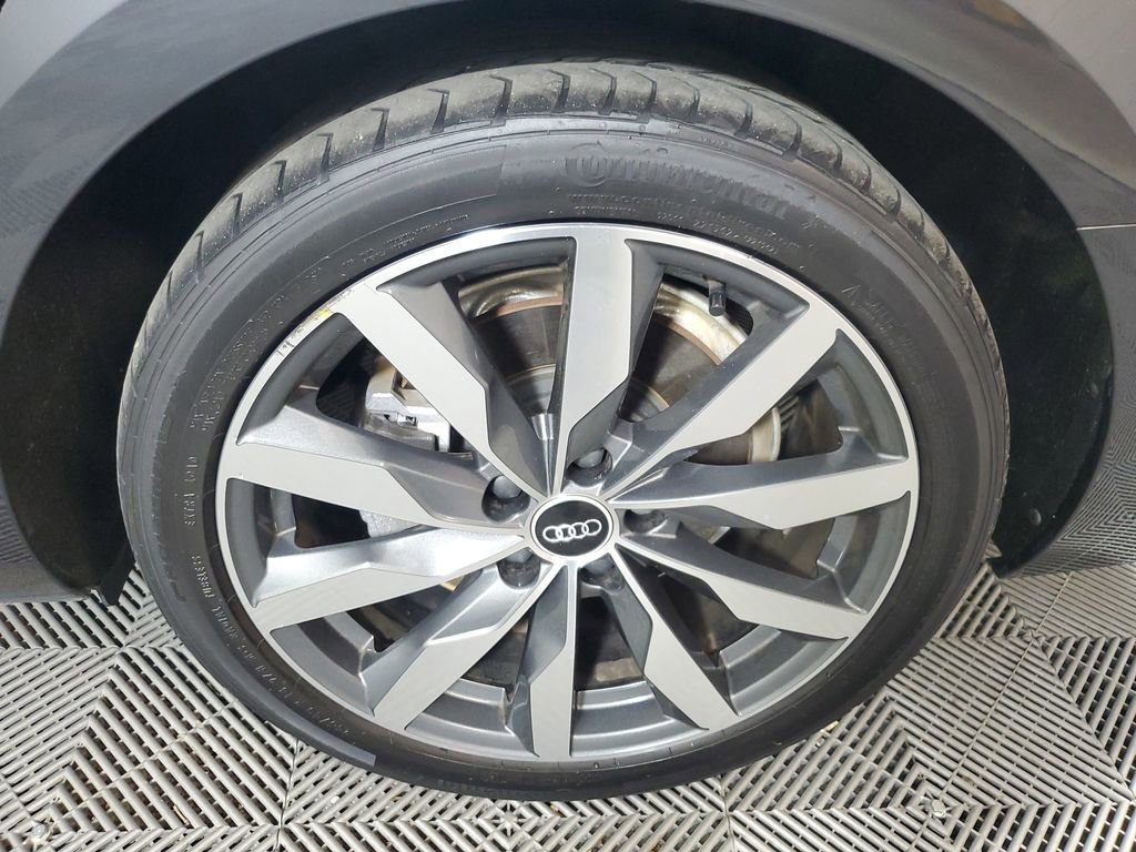 Used 2021 Audi A4 2.0T Premium Plus image 10