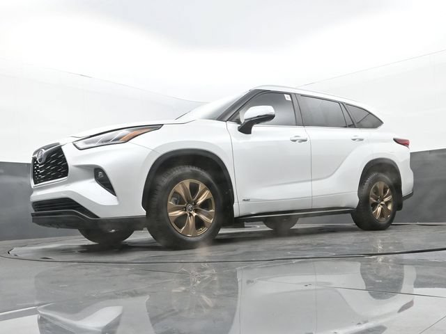 Used 2023 Toyota Highlander Bronze Edition AWD/4WD image 29