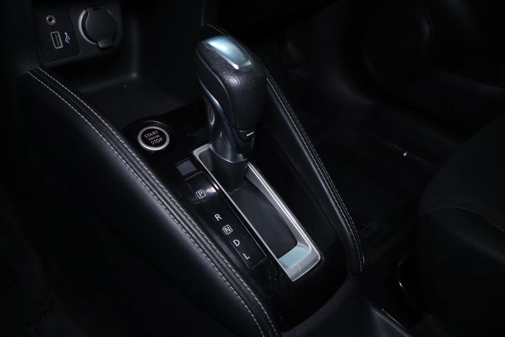 Used 2020 Nissan Kicks SR w/ Exterior Package image 29