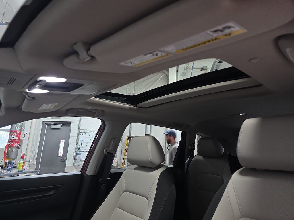 Used 2023 Honda CR-V EX image 31