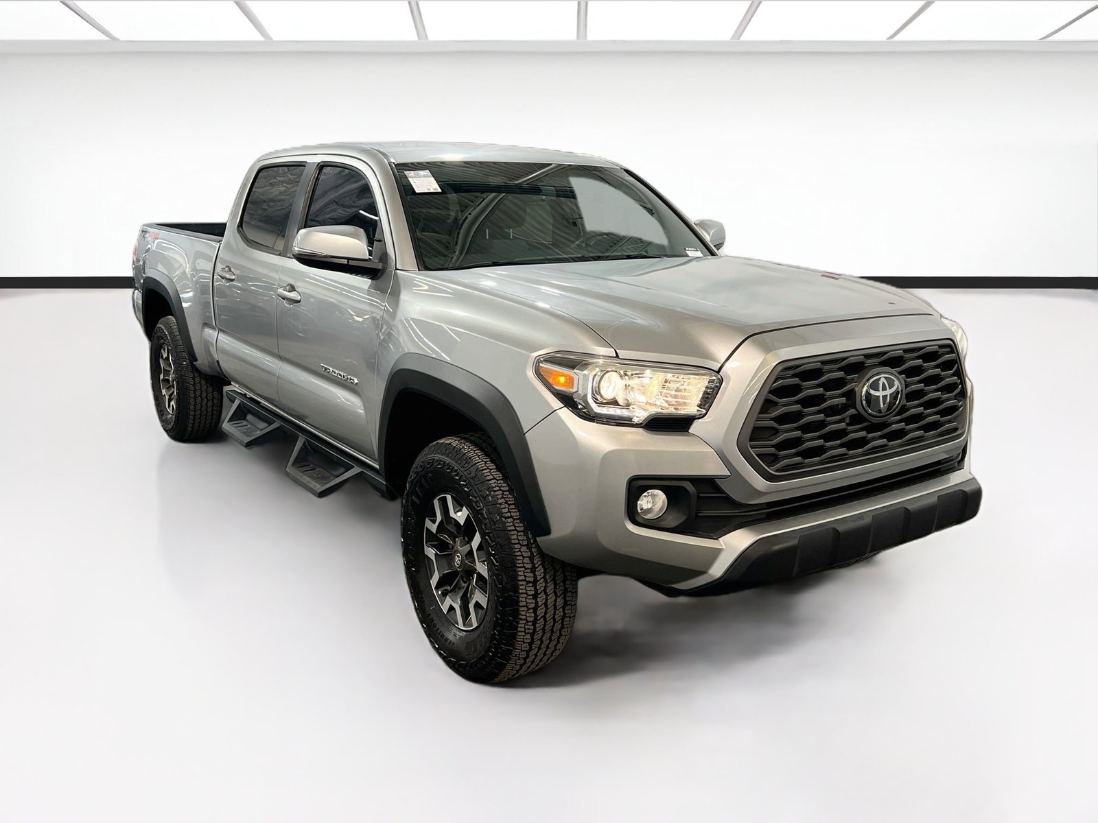 Used 2022 Toyota Tacoma TRD Off-Road w/ Technology Package AWD/4WD image 3