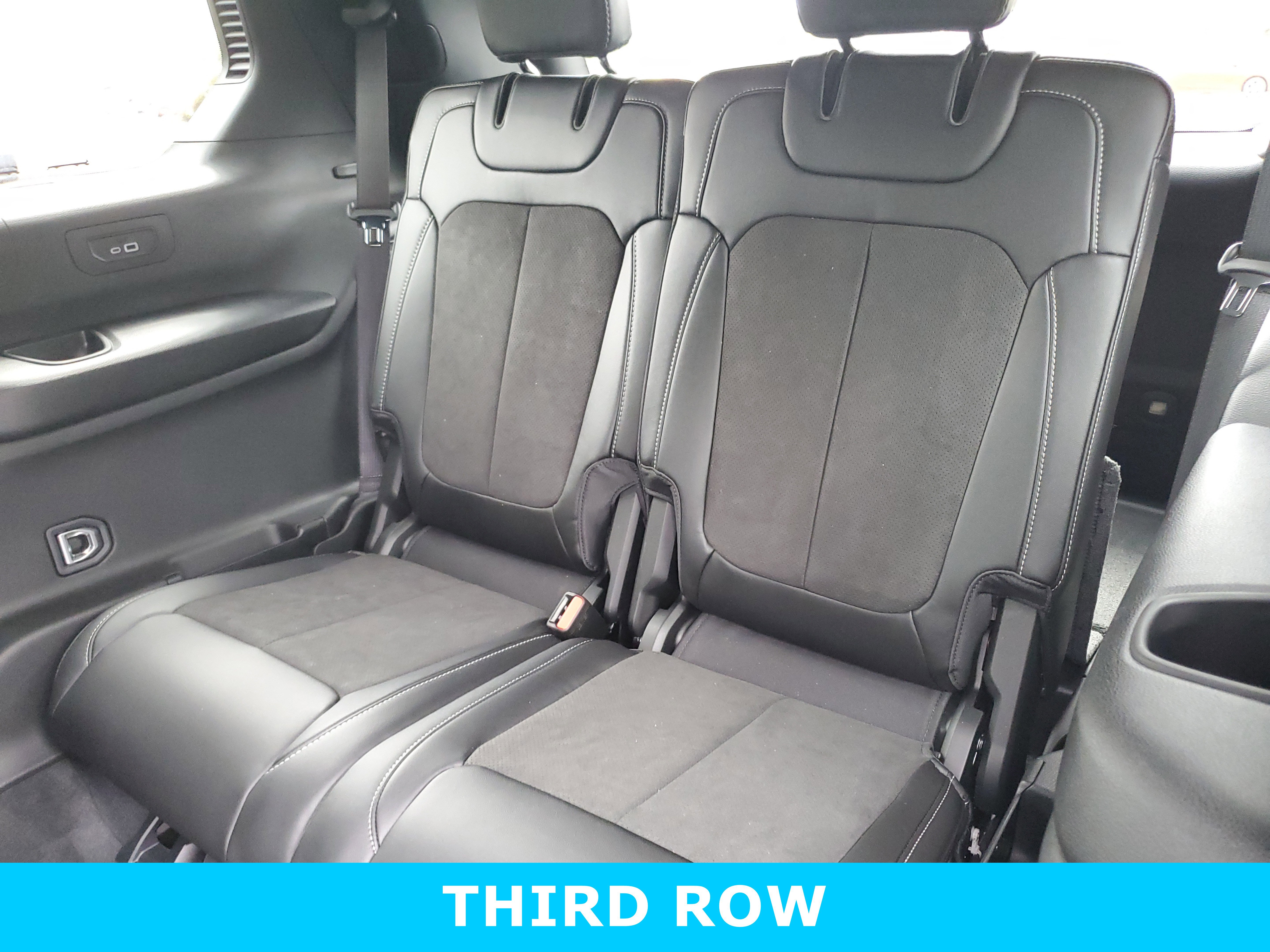 New 2025 Jeep Grand Cherokee L Altitude image 25