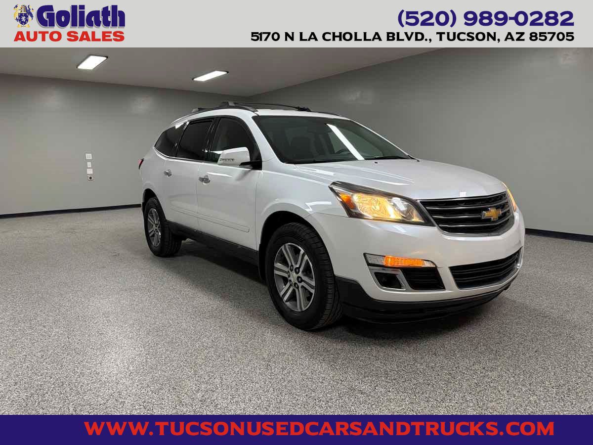 Used 2017 Chevrolet Traverse LT FWD image 1