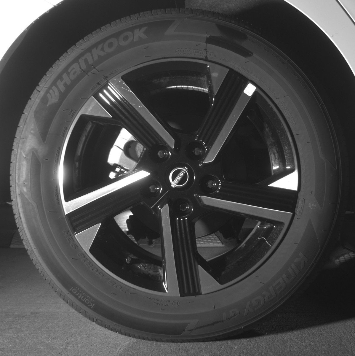 Used 2025 Nissan Sentra SV image 15