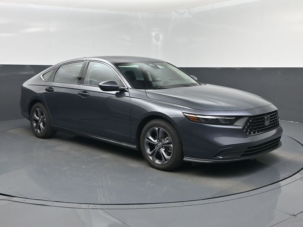 Used 2023 Honda Accord EX video 1