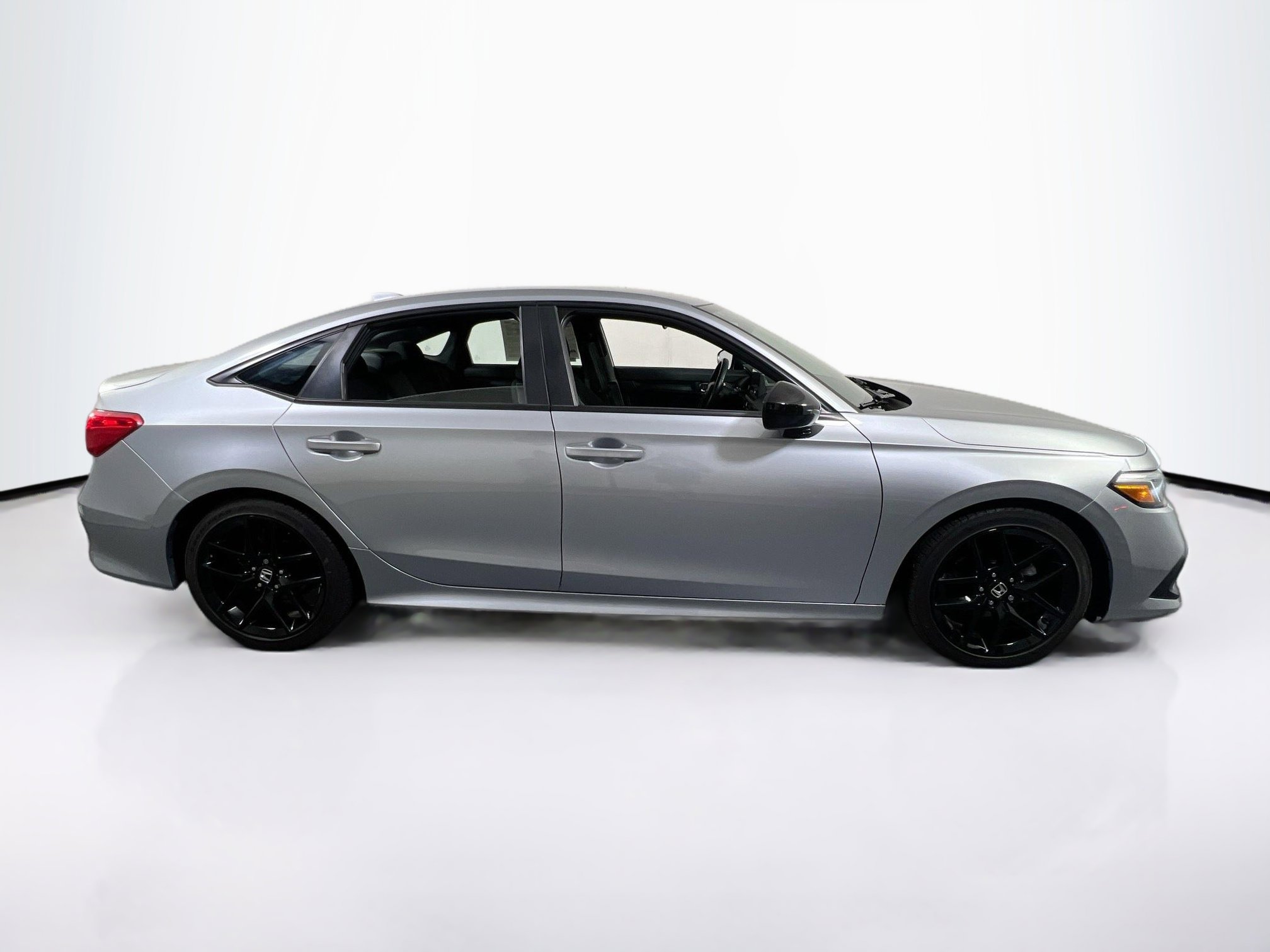 Used 2022 Honda Civic Sport image 4