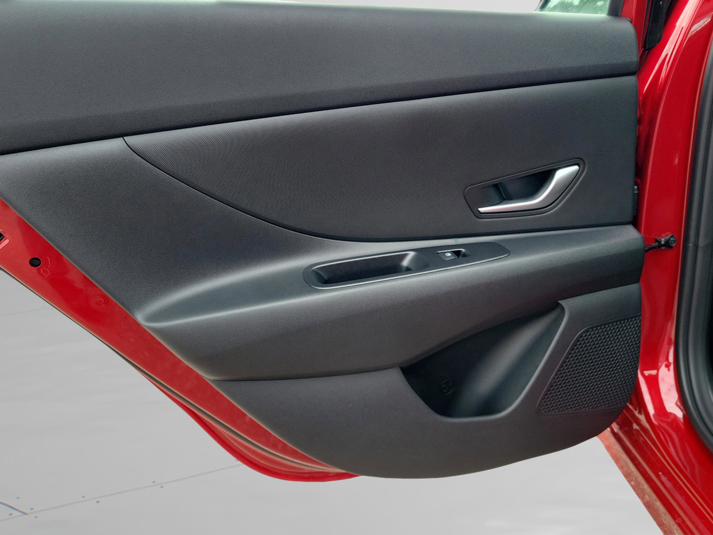 New 2026 Hyundai Elantra SE image 28