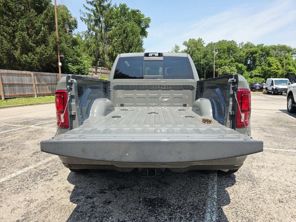 New 2026 RAM 3500 Limited AWD/4WD image 9