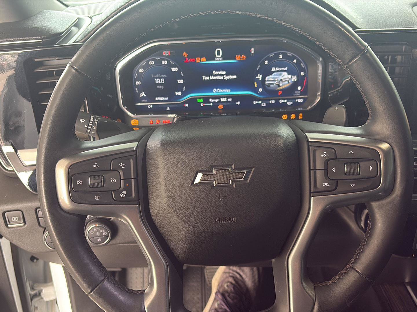 Used 2024 Chevrolet Silverado 1500 RST w/ Convenience Package II AWD/4WD image 11