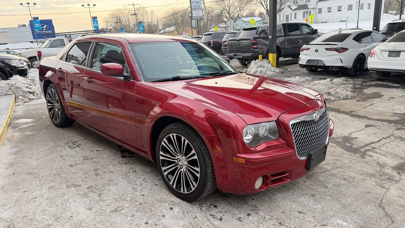 Used 2010 Chrysler 300 S image 7