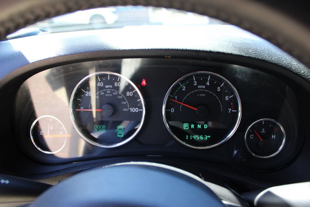 Used 2015 Jeep Wrangler Unlimited Sport w/ Quick Order Package 24S AWD/4WD image 15