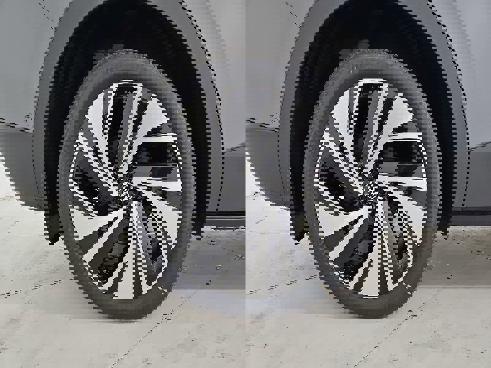 New 2026 Volkswagen ID.4 Pro S Plus image 13