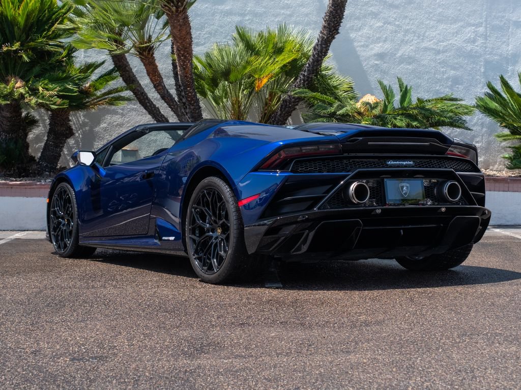Used 2023 Lamborghini Huracan EVO RWD image 28