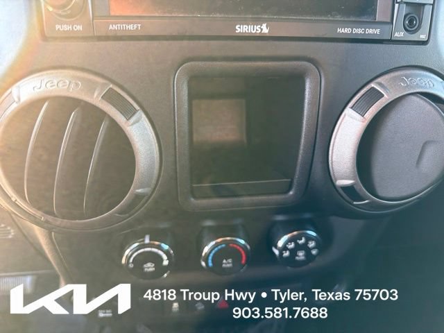 Used 2014 Jeep Wrangler Unlimited Sport w/ Connectivity Group AWD/4WD image 18
