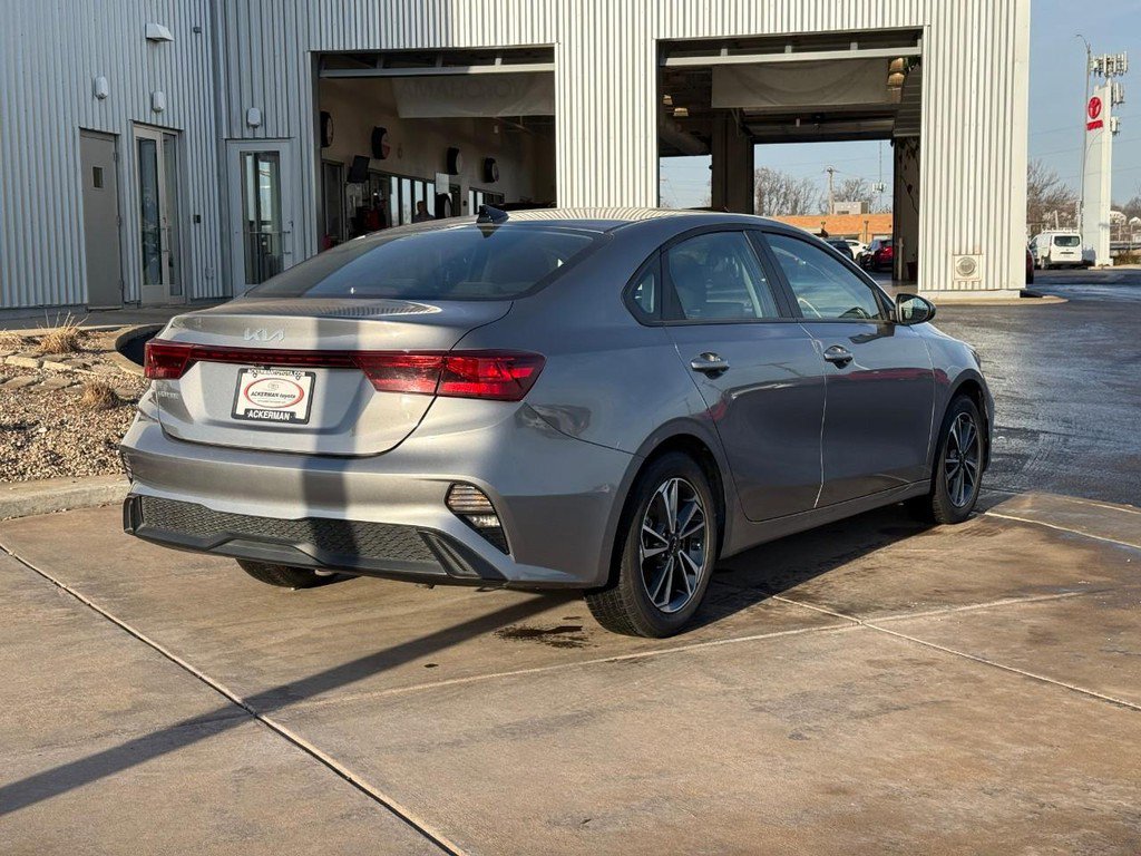 Used 2024 Kia Forte LXS image 5