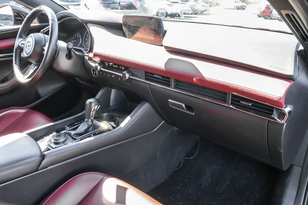 Used 2023 MAZDA MAZDA3 Hatchback w/Premium Plus Pkg image 38