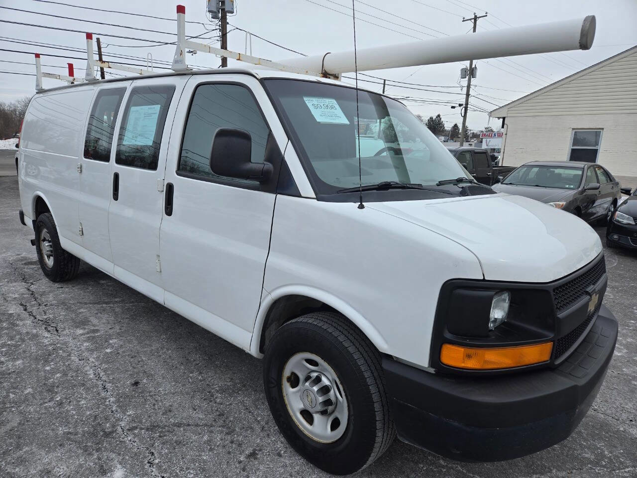 Used 2013 Chevrolet Express 3500 Extended RWD image 4
