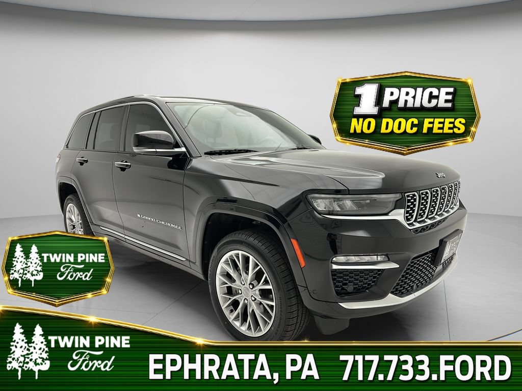 Used 2023 Jeep Grand Cherokee Summit AWD/4WD image 1