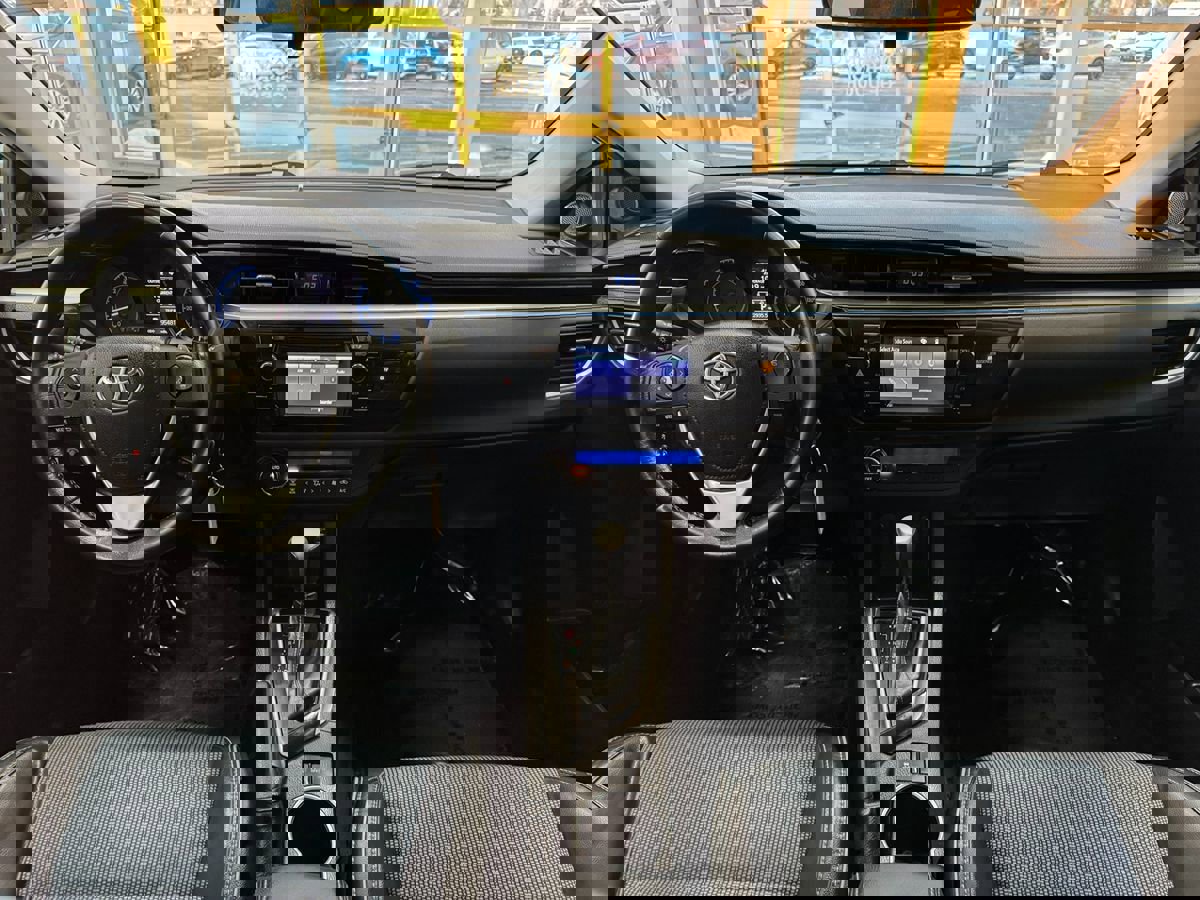 Used 2014 Toyota Corolla S image 23