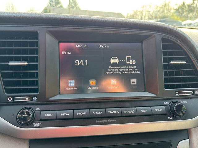 Used 2018 Hyundai Elantra SEL image 17