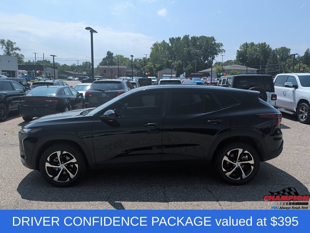 Used 2025 Chevrolet Trax RS w/ Driver Confidence Package FWD video 2