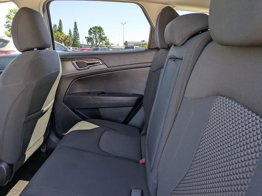 Certified 2026 Kia Sportage LX FWD image 18