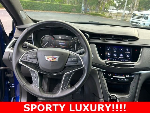 Used 2023 Cadillac XT5 Premium Luxury FWD image 17