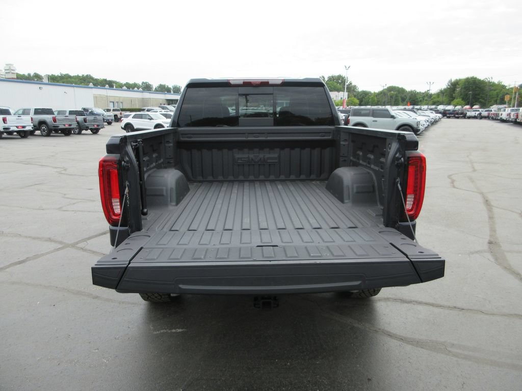 Certified 2025 GMC Sierra 1500 AT4X w/ AT4X AEV Edition AWD/4WD image 8