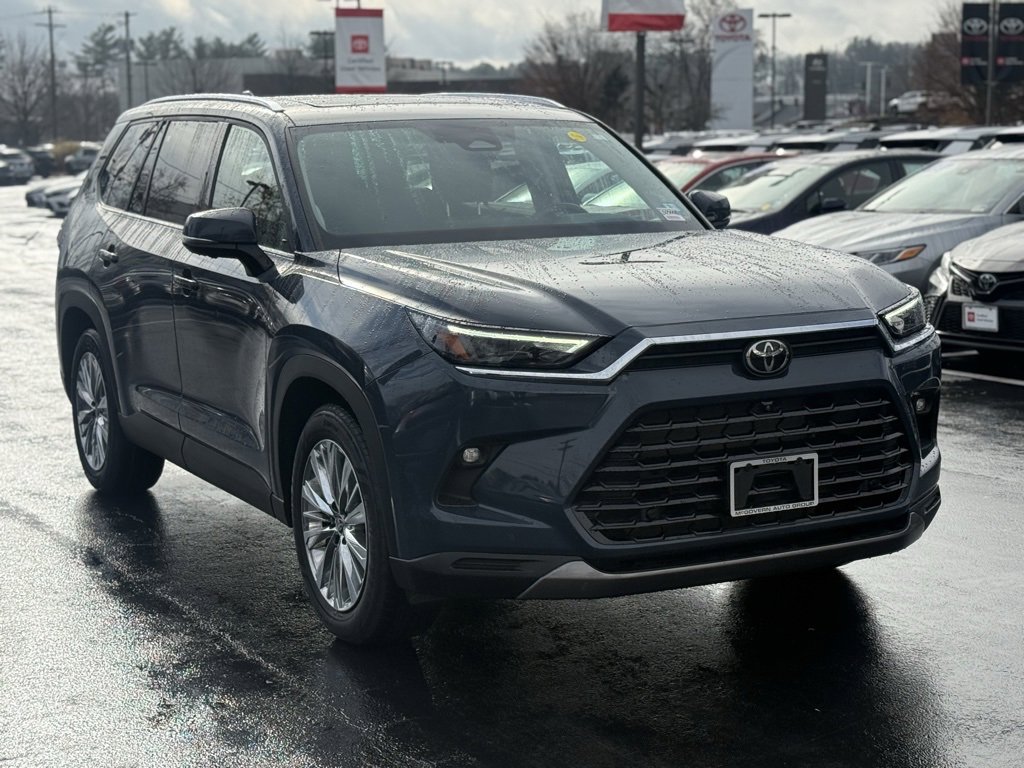 Used 2024 Toyota Grand Highlander Platinum image 10