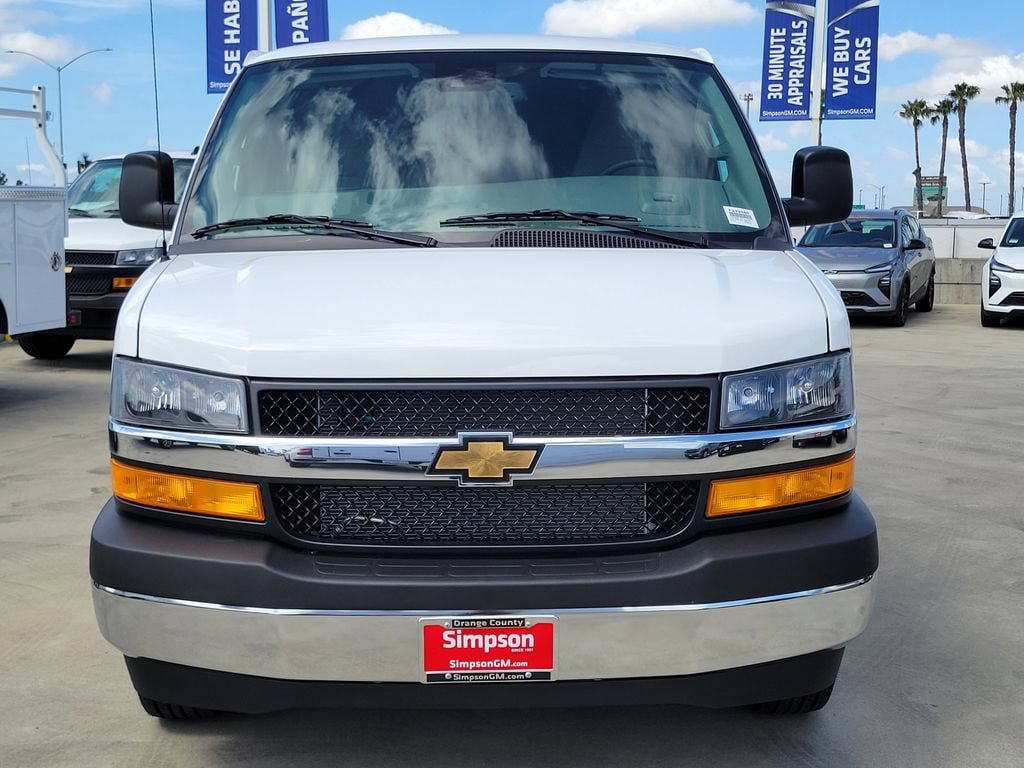 New 2026 Chevrolet Express 3500 Extended w/ Driver Convenience Package RWD image 19