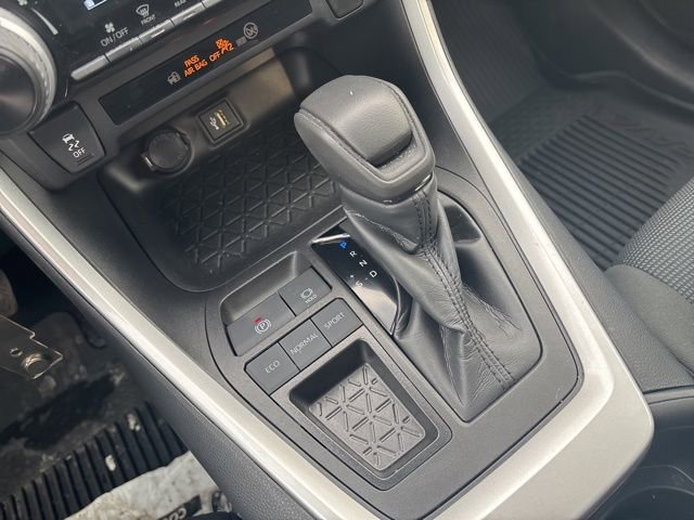 Certified 2023 Toyota RAV4 LE image 30