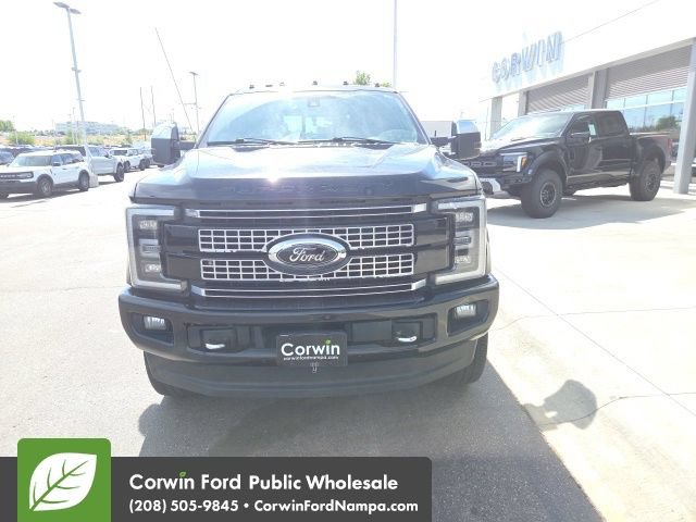 Used 2018 Ford F250 Platinum w/ Platinum Ultimate Package AWD/4WD image 2