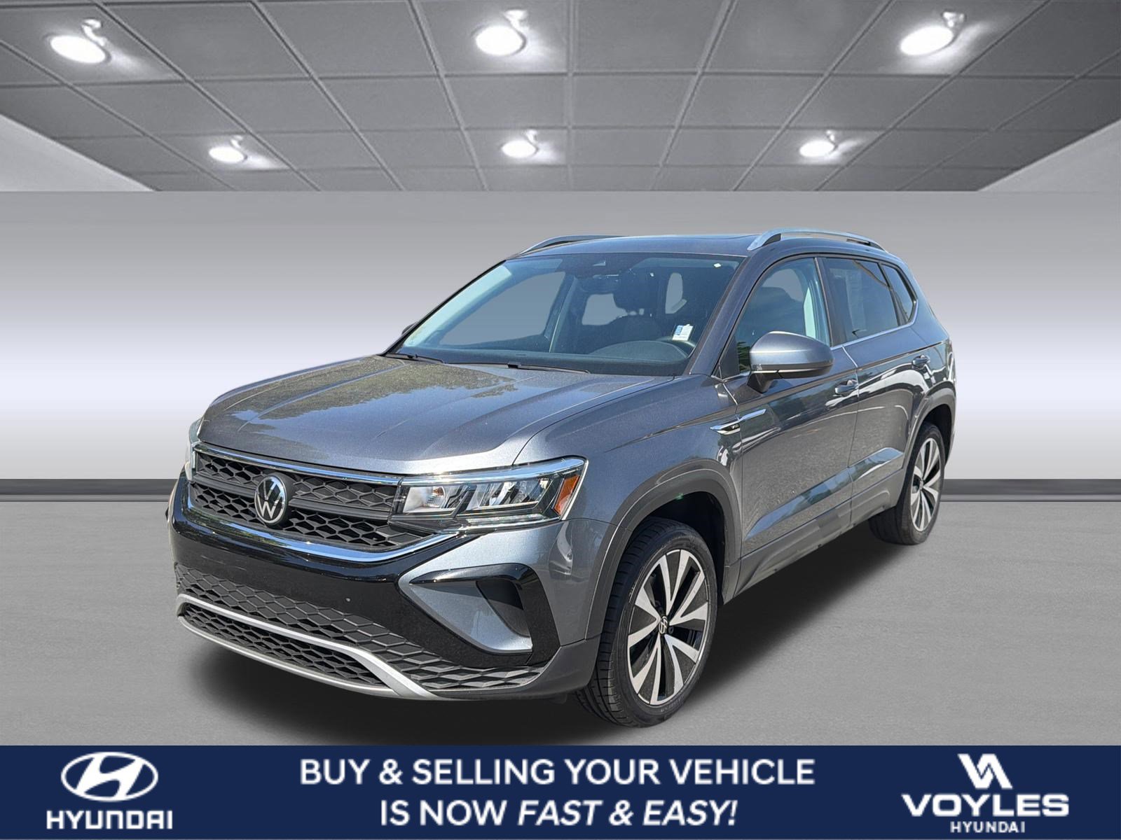 Used 2022 Volkswagen Taos SE w/ Panoramic Sunroof Package image 1