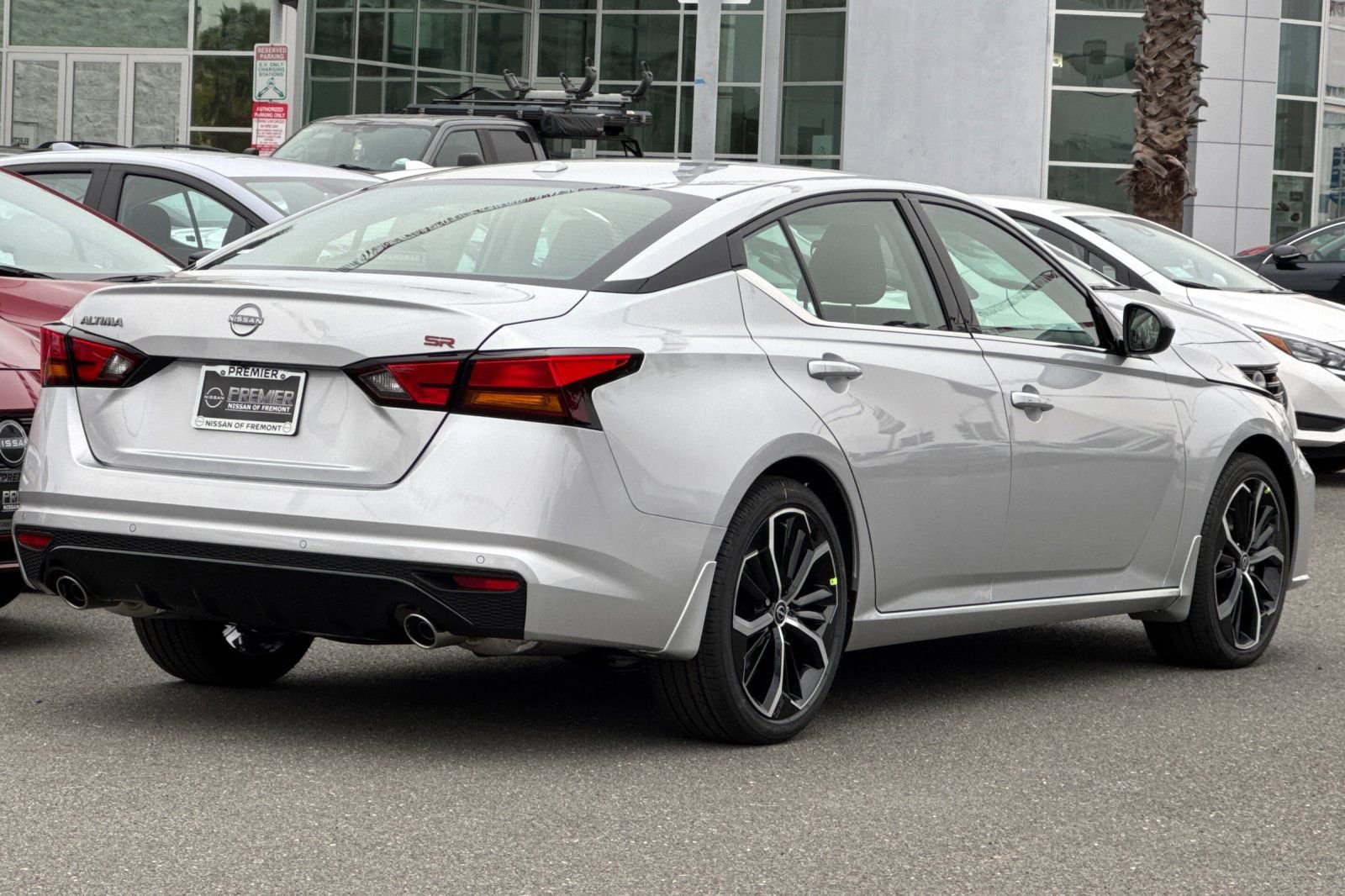 New 2025 Nissan Altima 2.5 SR w/ SR Premium Package image 4