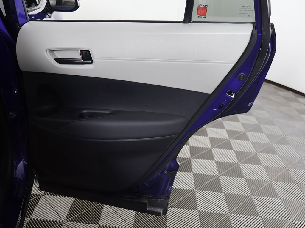 Used 2023 Toyota Corolla Cross LE image 23