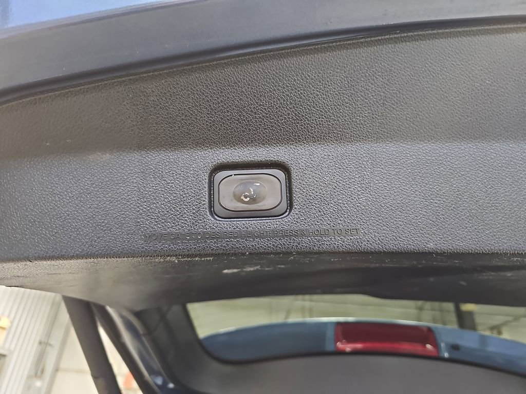 Used 2018 Ford Explorer Limited AWD/4WD image 13