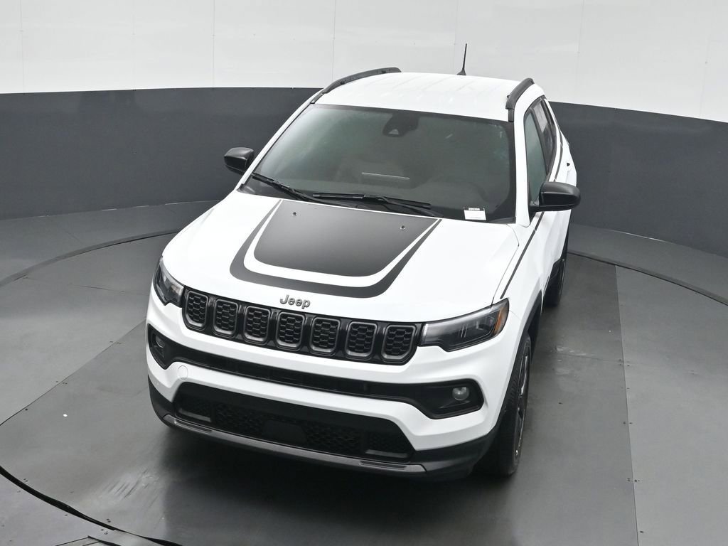 New 2026 Jeep Compass Latitude AWD/4WD image 32