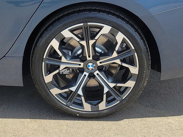 New 2026 BMW 330i xDrive Sedan AWD/4WD image 10