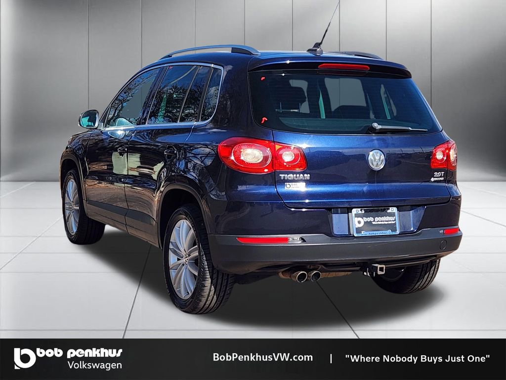 Used 2011 Volkswagen Tiguan SE image 26