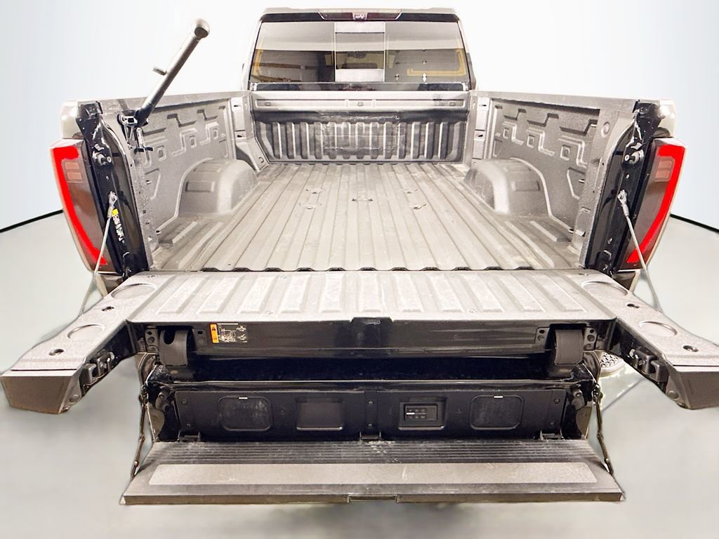 Used 2024 GMC Sierra 2500 Denali Ultimate image 31