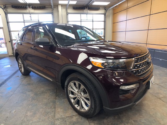 Certified 2023 Ford Explorer XLT w/ Equipment Group 202A