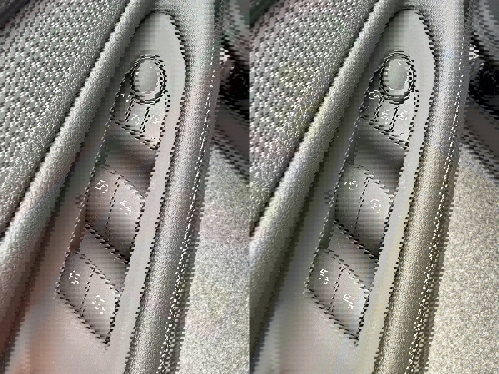 New 2025 Chevrolet Blazer EV LT w/ Super Cruise Package image 33