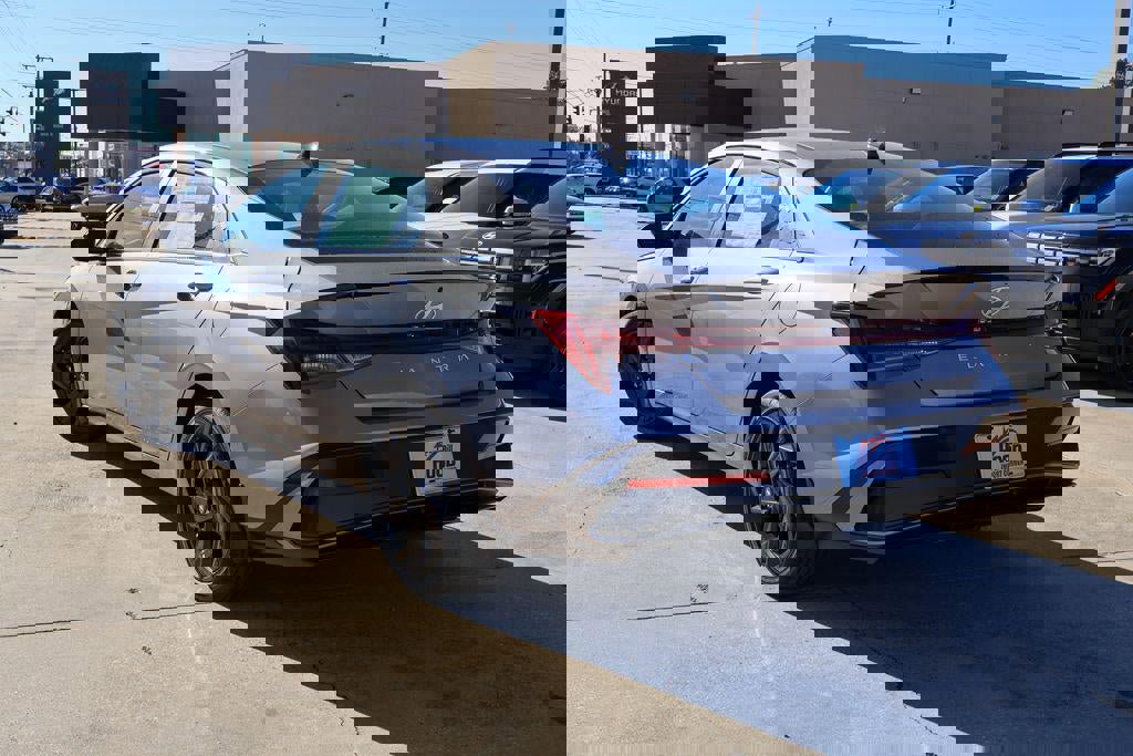 New 2026 Hyundai Elantra SEL Sport Premium image 2