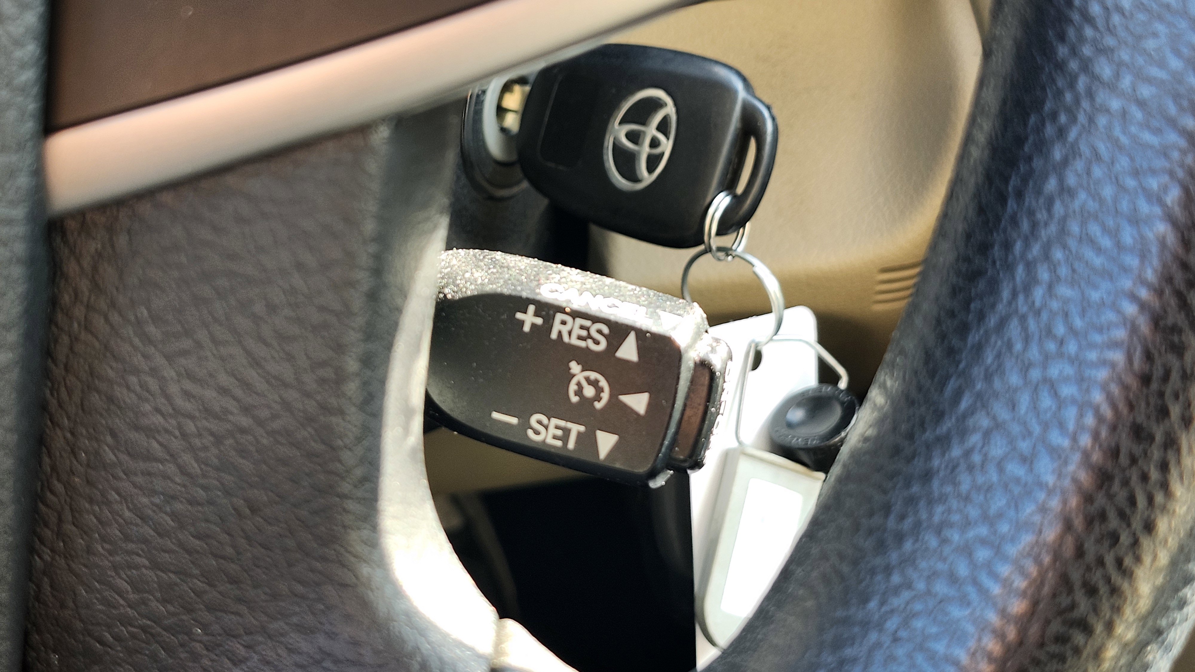 Used 2012 Toyota Camry LE image 27