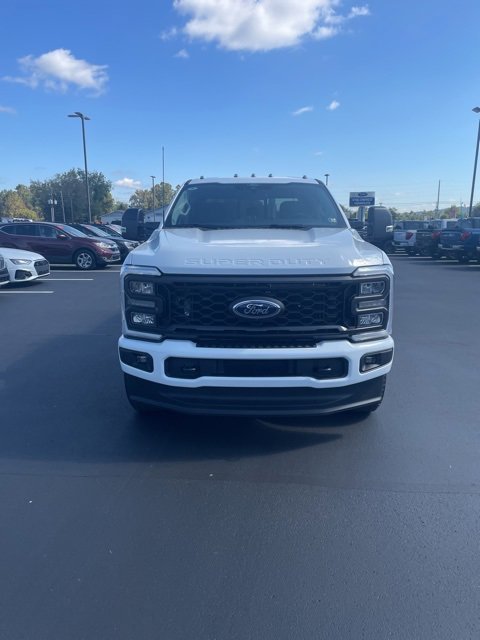 New 2026 Ford F250 4x4 Crew Cab Super Duty image 2