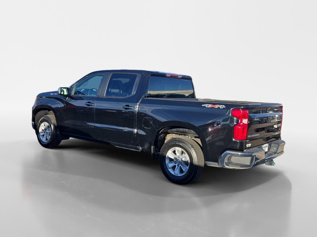 Used 2025 Chevrolet Silverado 1500 LT image 3