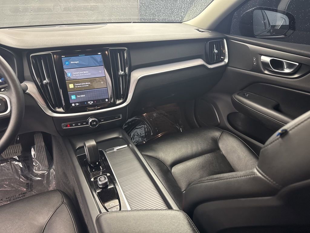 Used 2024 Volvo S60 B5 Core image 10