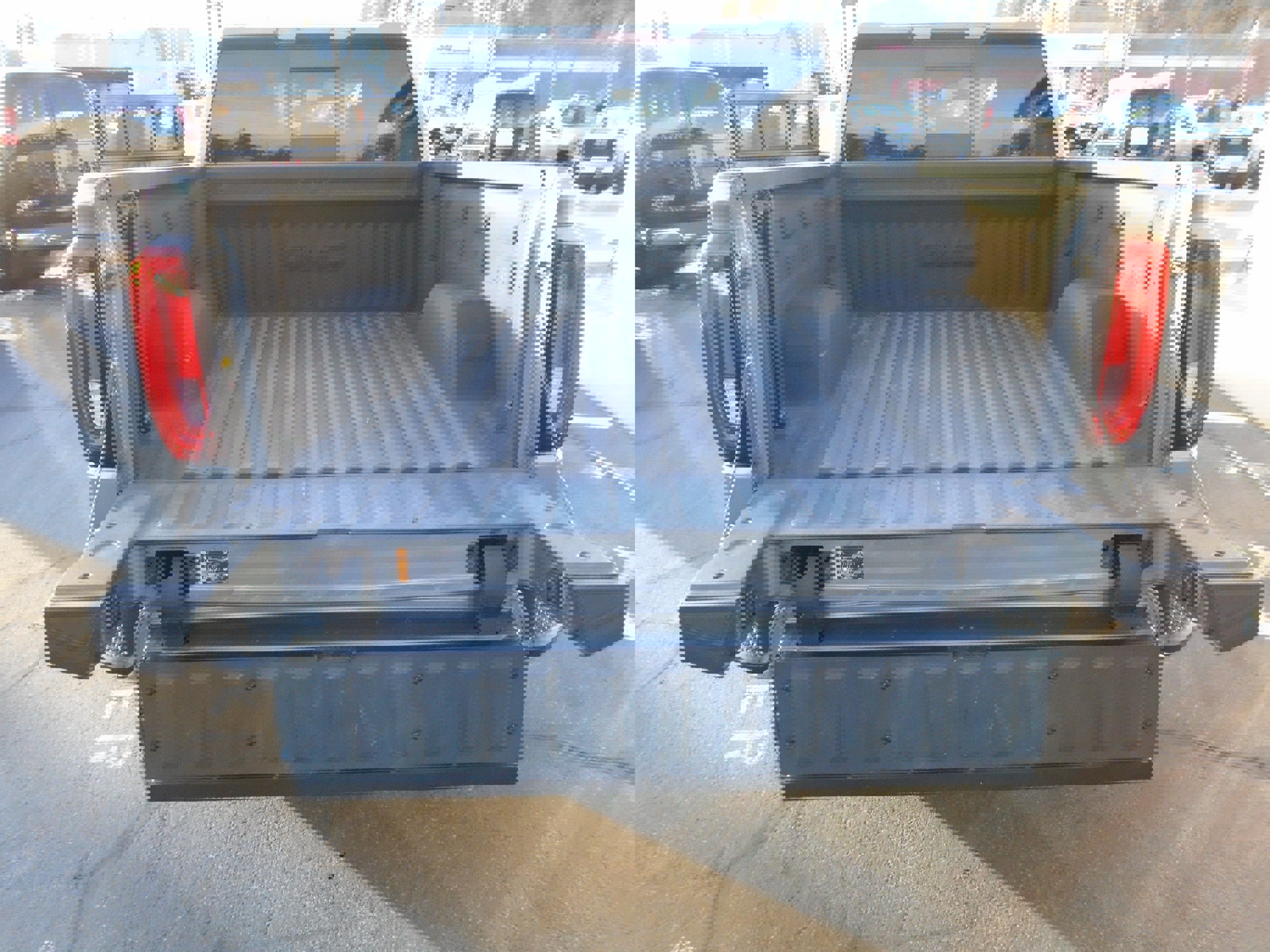 Used 2019 GMC Sierra 1500 SLT w/ SLT Premium Package image 39