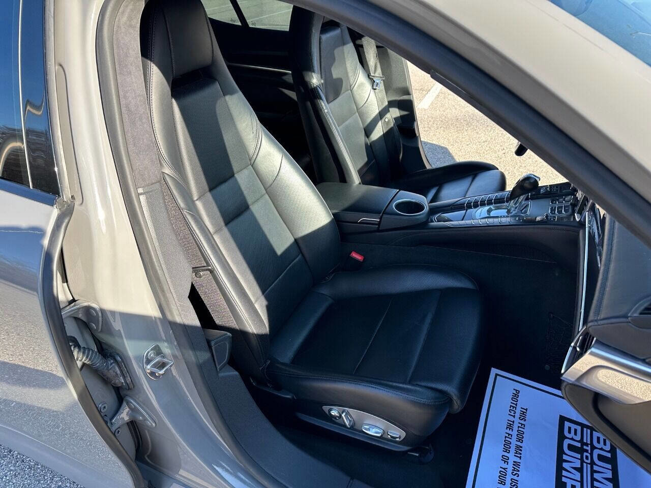 Used 2013 Porsche Panamera GTS image 19