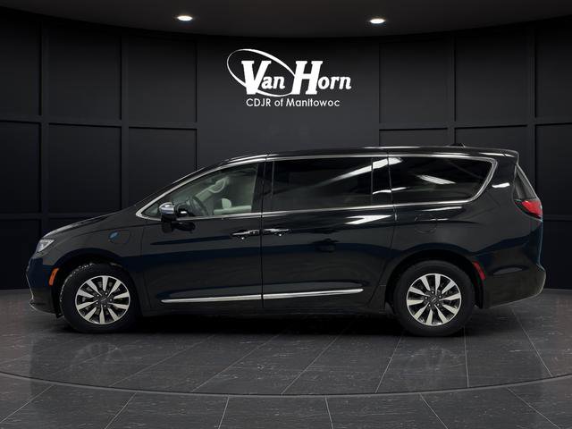 Used 2023 Chrysler Pacifica Limited image 13